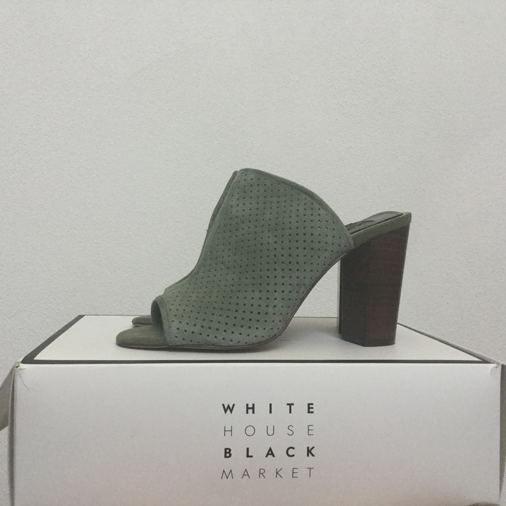 White House Black Market Mackenna Mule Shoes Sage Green Size 7 Open Toe Fall